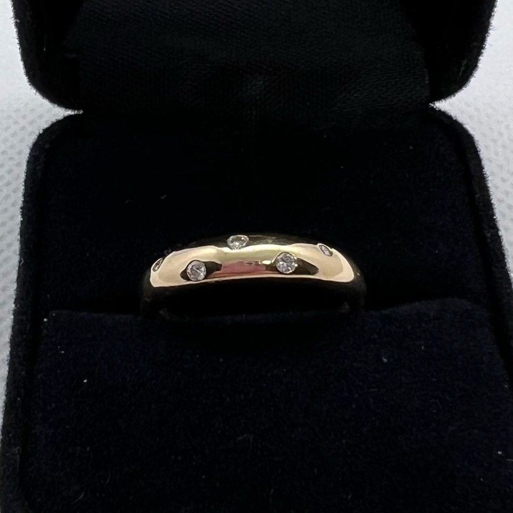 Women’s 14k Gold 5 Genuine Diamond Band Sz 7